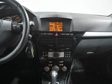 Opel Astra 2012 года, 187 829 км - вид 10