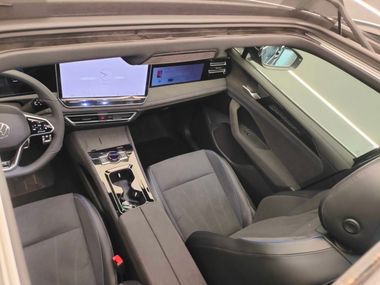 Volkswagen Tiguan L 2024 года, 10 км - вид 12