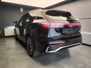 Volkswagen Tiguan L 2024 года, 10 км - вид 6