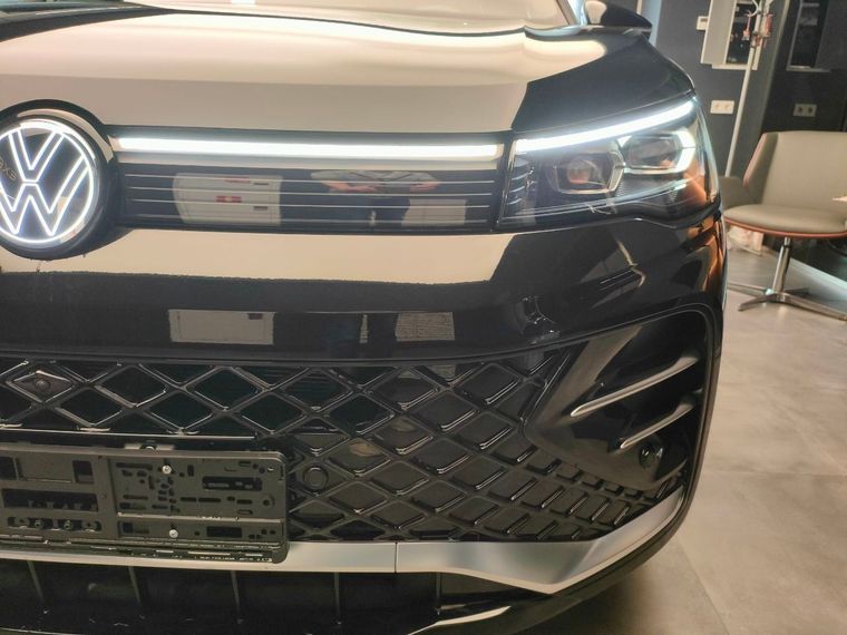Volkswagen Tiguan L 2024 года, 10 км - вид 4