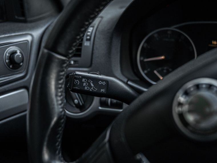 Skoda Octavia 2012 года, 262 283 км - вид 6