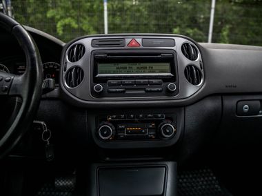 Volkswagen Tiguan 2010 года, 265 739 км - вид 7