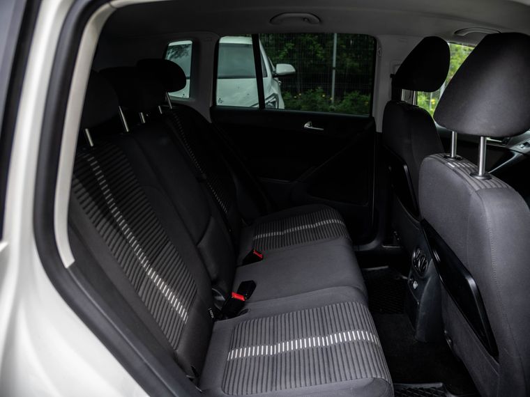 Volkswagen Tiguan 2010 года, 265 739 км - вид 11