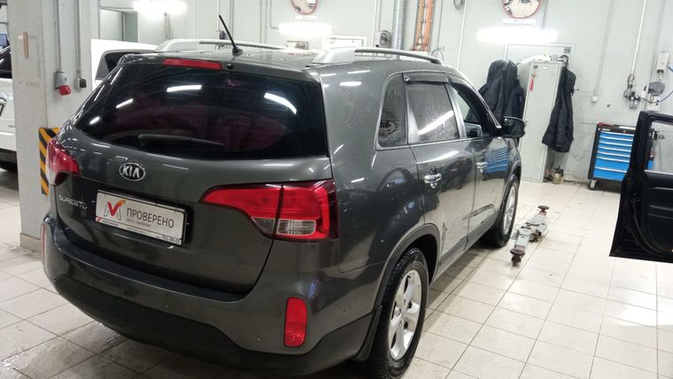 KIA Sorento 2015 года, 260 573 км - вид 4