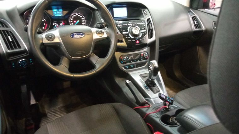 Ford Focus 2013 года, 240 000 км - вид 5