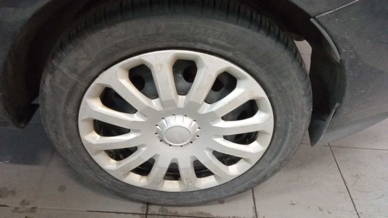 Ford Fiesta 2015 года, 145 346 км - вид 10