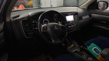 Mitsubishi Outlander 2012 года, 177 471 км - вид 6