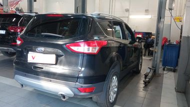 Ford Kuga 2014 года, 169 999 км - вид 3
