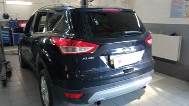 Ford Kuga 2014 года, 169 999 км - вид 4