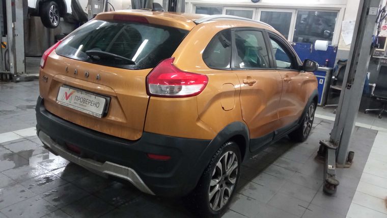 ВАЗ (LADA) XRAY Cross 2021 года, 30 000 км - вид 3