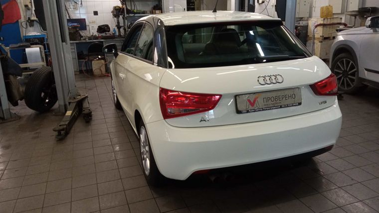 Audi A1 2011 года, 104 815 км - вид 4