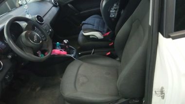 Audi A1 2011 года, 104 815 км - вид 5