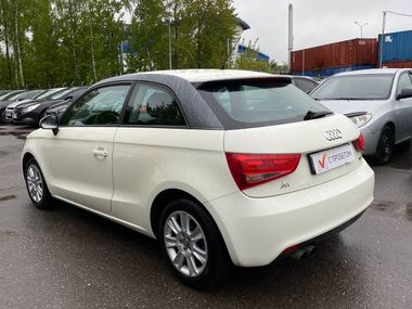 Audi A1 2011 года, 104 815 км - вид 6
