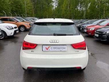 Audi A1 2011 года, 104 815 км - вид 5