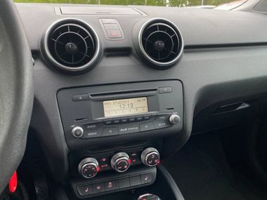 Audi A1 2011 года, 104 815 км - вид 11
