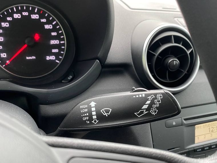 Audi A1 2011 года, 104 815 км - вид 10