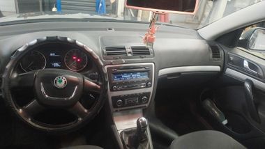 Skoda Octavia 2013 года, 341 975 км - вид 4