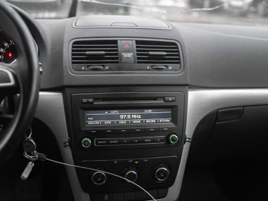 Skoda Yeti 2014 года, 212 107 км - вид 8