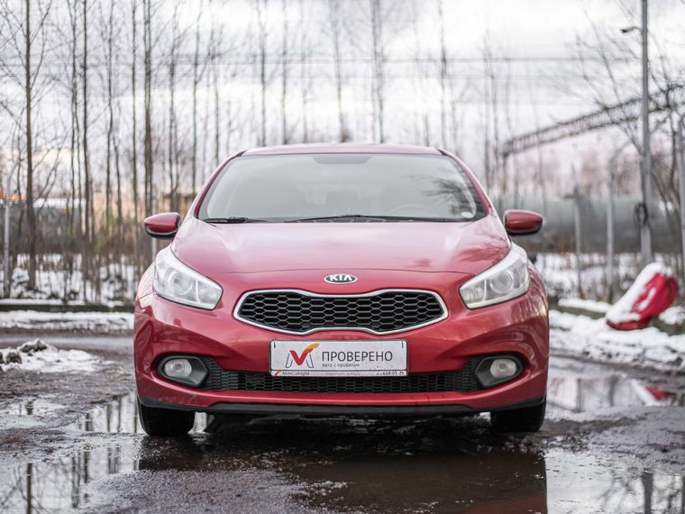 KIA Ceed 2012 года, 123 000 км - вид 3