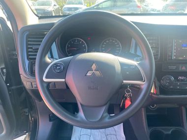 Mitsubishi Outlander 2015 года, 190 272 км - вид 9