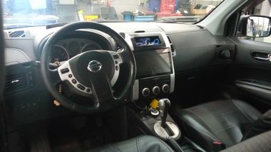 Nissan X-Trail 2010 года, 240 000 км - вид 5
