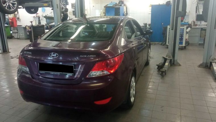 Hyundai Solaris 2012 года, 236 281 км - вид 3