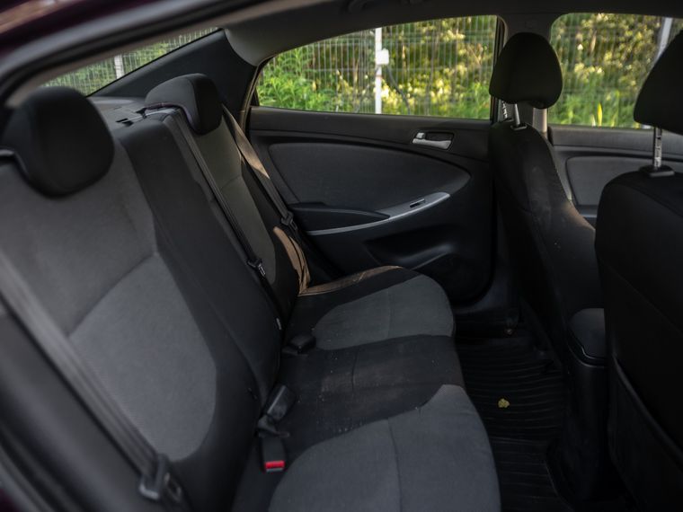 Hyundai Solaris 2012 года, 236 281 км - вид 10