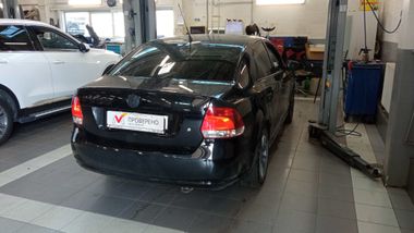 Volkswagen Polo 2011 года, 163 557 км - вид 3