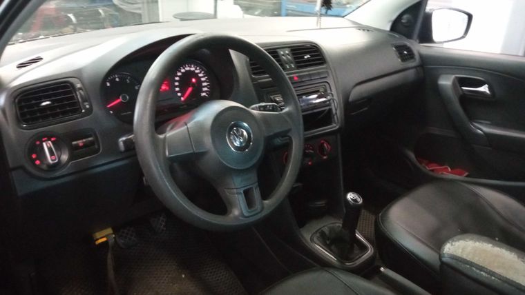 Volkswagen Polo 2011 года, 163 557 км - вид 5