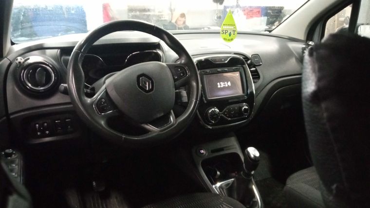 Renault Kaptur 2018 года, 99 989 км - вид 5