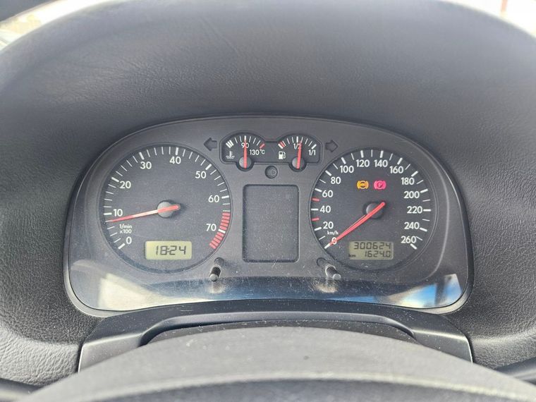 Volkswagen Golf 1998 года, 300 585 км - вид 8