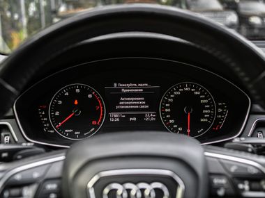 Audi A4 2017 года, 178 500 км - вид 5
