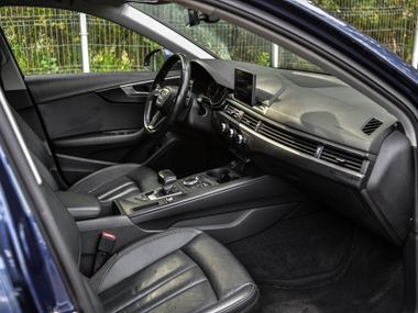 Audi A4 2017 года, 178 500 км - вид 15