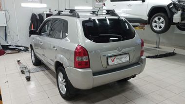 Hyundai Tucson 2008 года, 255 456 км - вид 4