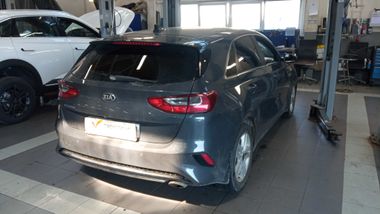 Kia Ceed 2018 года, 162 474 км - вид 3