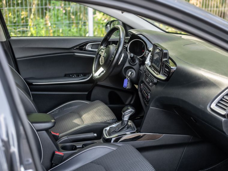 KIA Ceed 2018 года, 162 474 км - вид 15