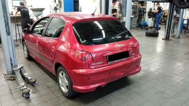 Peugeot 206 2008 года, 159 000 км - вид 4