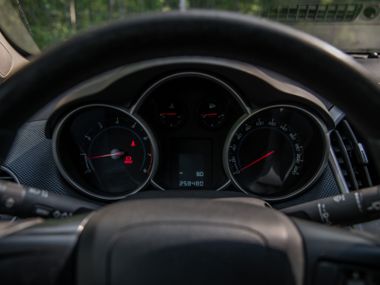 Chevrolet Cruze 2012 года, 258 339 км - вид 5