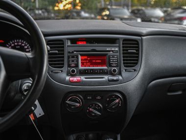 Kia Rio 2011 года, 109 553 км - вид 7