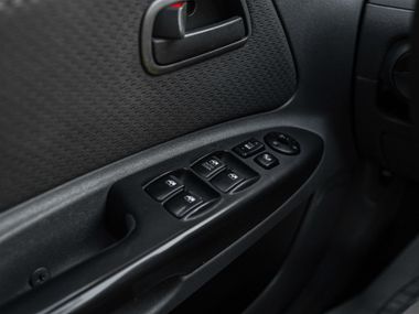 Kia Rio 2011 года, 109 553 км - вид 9