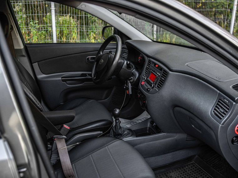 Kia Rio 2011 года, 109 553 км - вид 11