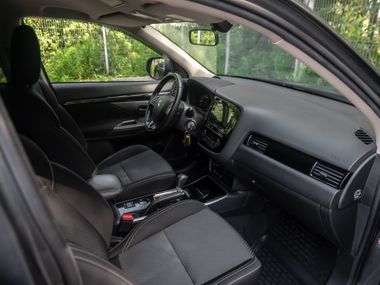 Mitsubishi Outlander 2020 года, 96 881 км - вид 13