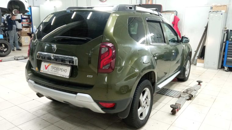 Renault Duster 2016 года, 70 000 км - вид 3