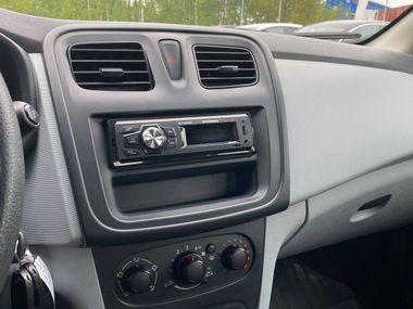 Renault Sandero 2014 года, 177 691 км - вид 12