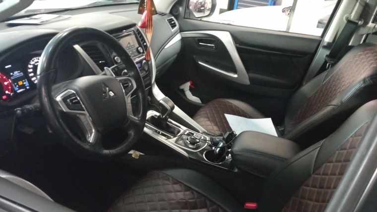 Mitsubishi Pajero Sport 2017 года, 122 497 км - вид 5