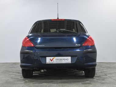 Peugeot 308 2010 года, 185 213 км - вид 5