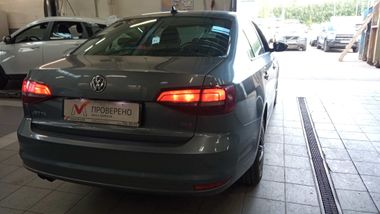 Volkswagen Jetta 2016 года, 172 681 км - вид 3