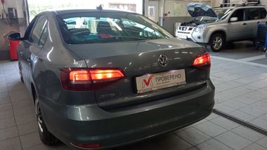Volkswagen Jetta 2016 года, 172 681 км - вид 4