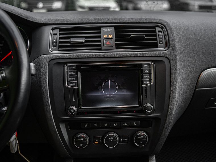 Volkswagen Jetta 2016 года, 172 681 км - вид 8