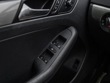 Volkswagen Jetta 2016 года, 172 681 км - вид 10